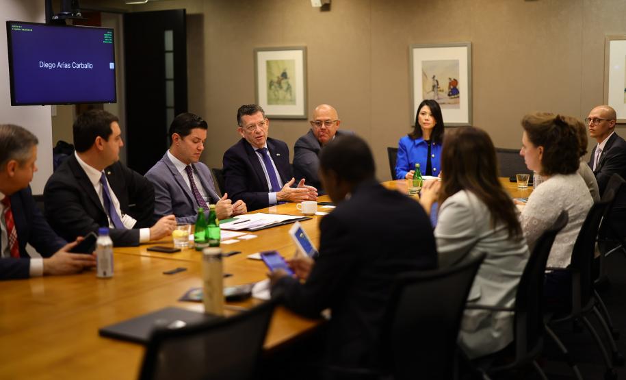 Governador se reúne com representantes do Banco Mundial e prospecta novas parcerias