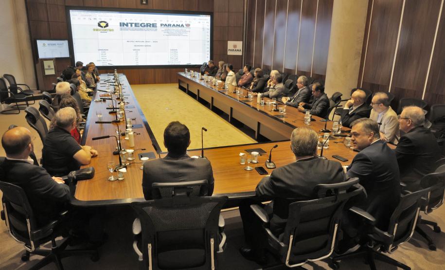 Encontro discute novidades do próximo programa de residência em inovação do Paraná