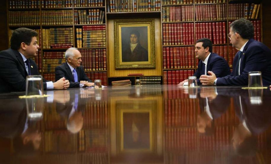 Governador apresenta a empresários de Portugal novos potenciais do Paraná