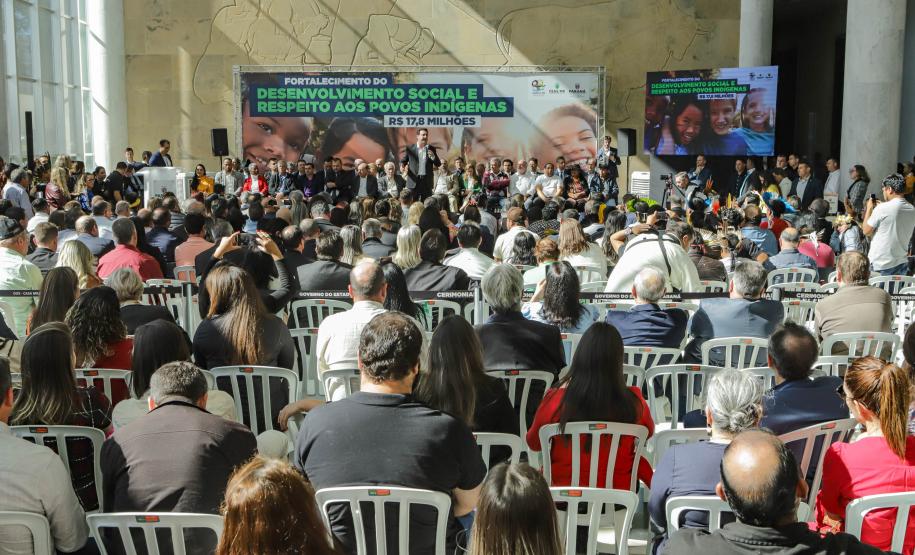 Governador anuncia Conferência Estadual dos Povos Indígenas e R$ 7 milhões para proteção social