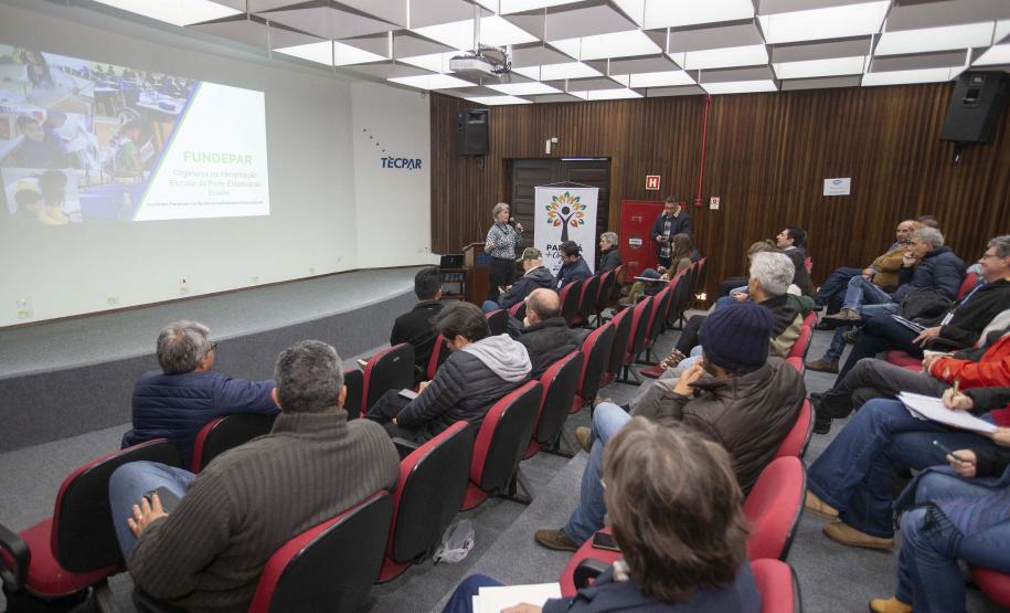 Alimentação 100% orgânica nas escolas avança no Paraná; técnicos discutem novos desafios