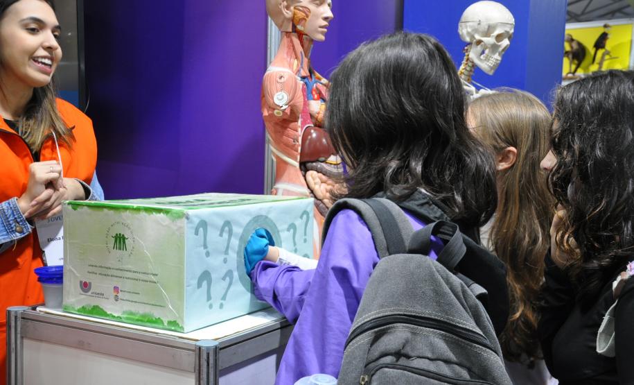 Estado apresenta suas ações de fomento científico e tecnológico focadas na pesquisa