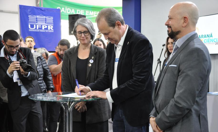 Estado lança Paraná faz Ciência 2023, evento dedicado à pesquisa e inovação