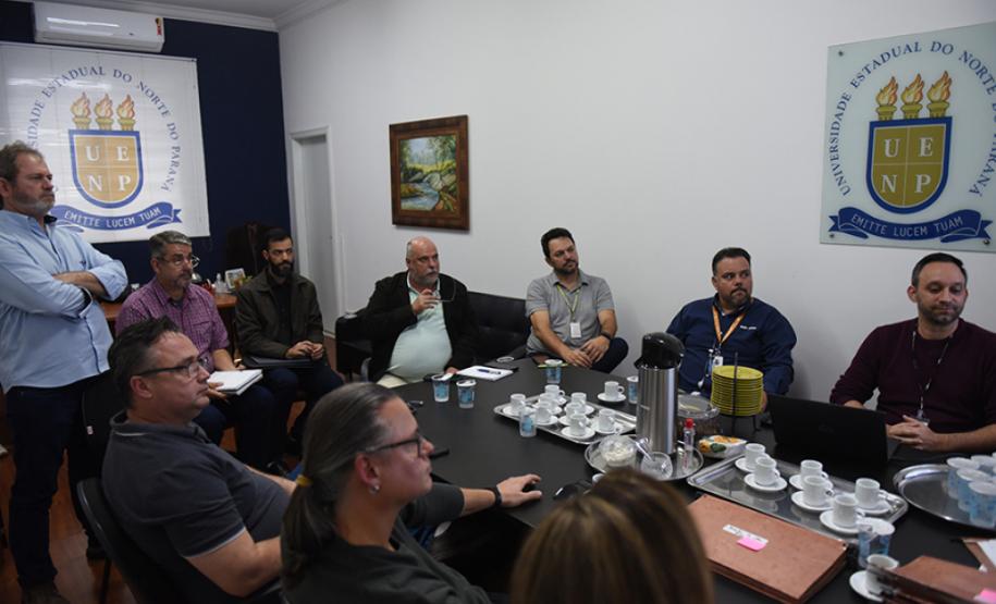 Agência de Inovação da UENP analisa propostas de parcerias com empresas da região Norte