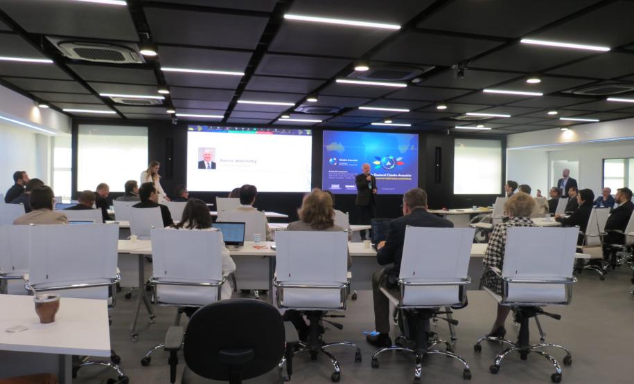 Paraná articula parceria global de pesquisa com foco em desenvolvimento e sustentabilidade