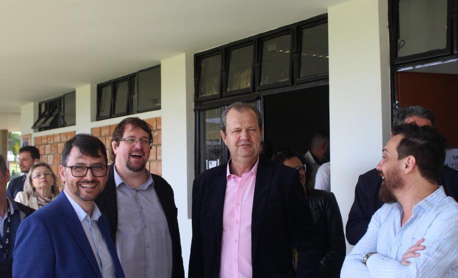 Governo inaugura espaços e repassa recursos para câmpus da Unioeste