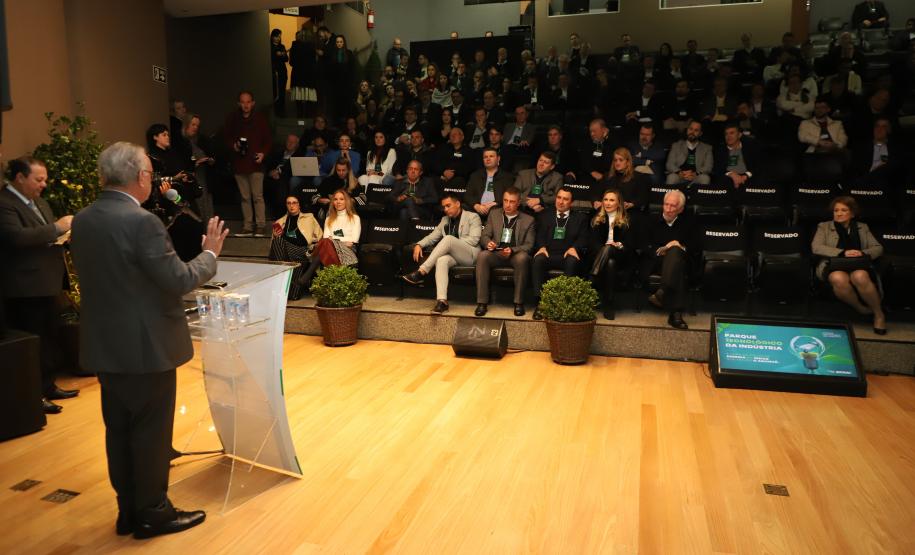 Piana ressalta importância da indústria no lançamento do Parque Tecnológico do setor