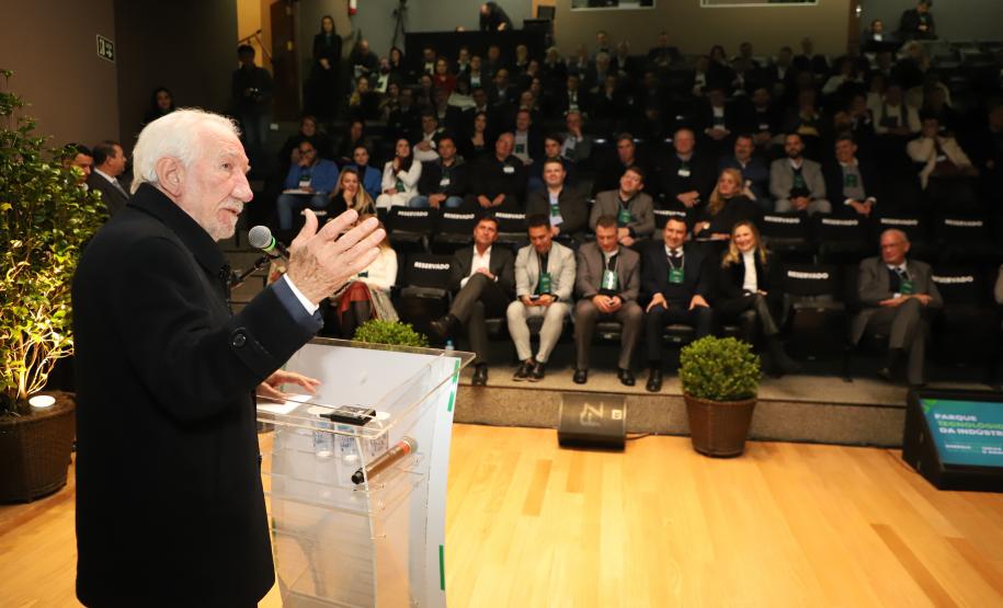 Piana ressalta importância da indústria no lançamento do Parque Tecnológico do setor