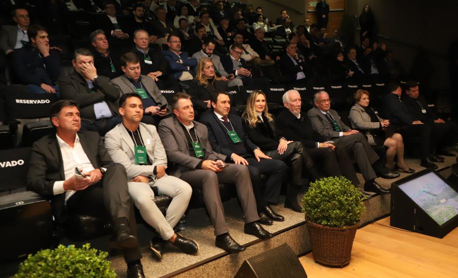 Piana ressalta importância da indústria no lançamento do Parque Tecnológico do setor