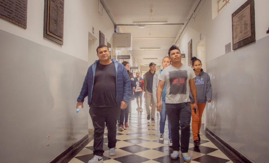 Calouros indígenas da UEPG passam por atividade de acolhimento