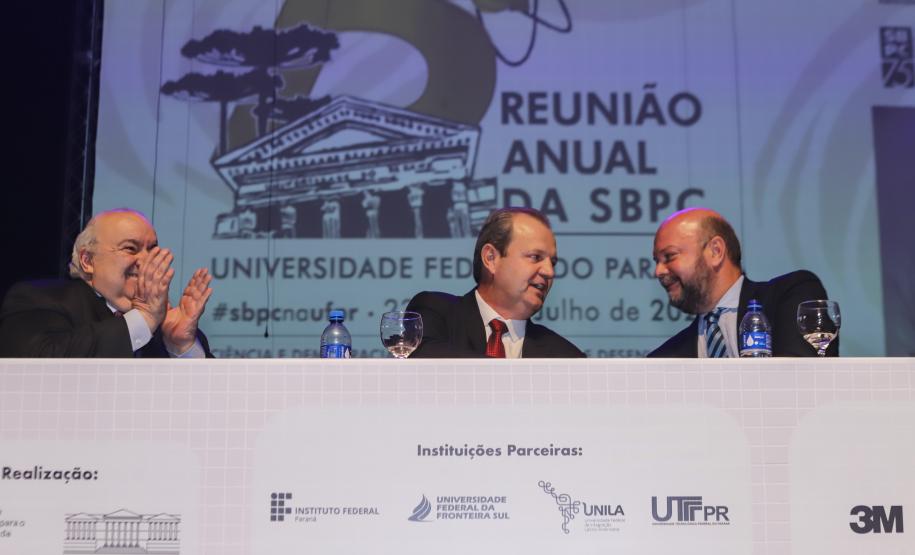 Paraná reafirma compromisso com o ensino superior no maior congresso nacional da ciência