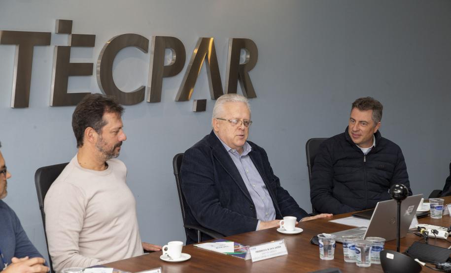 Tecpar recebe incentivos fiscais para projeto de P&D de vacina antirrábica veterinária