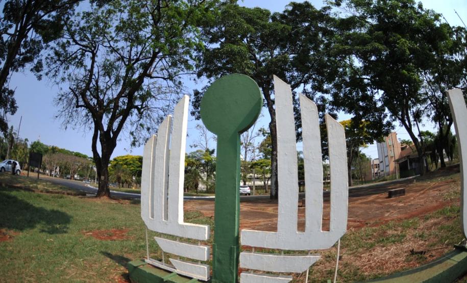 UEL oferta curso gratuito de especialização com foco em tecnologia e educação