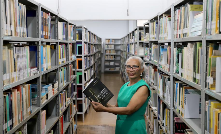 Caloura de 70 anos da Unespar incentiva todas as gerações a se inscreverem no vestibular