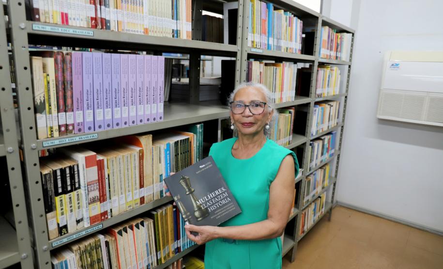 Caloura de 70 anos da Unespar incentiva todas as gerações a se inscreverem no vestibular