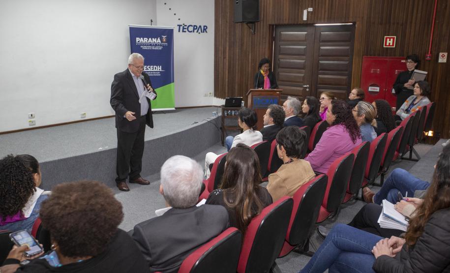 Tecpar capacita 80 colaboradores com curso de Direitos Humanos