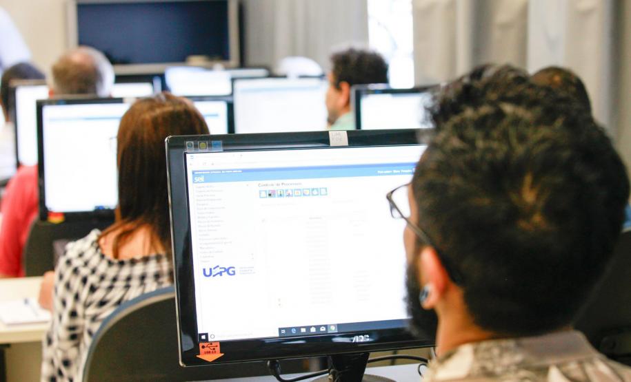 Unicentro e Unespar ofertam 564 bolsas para estudantes de graduação