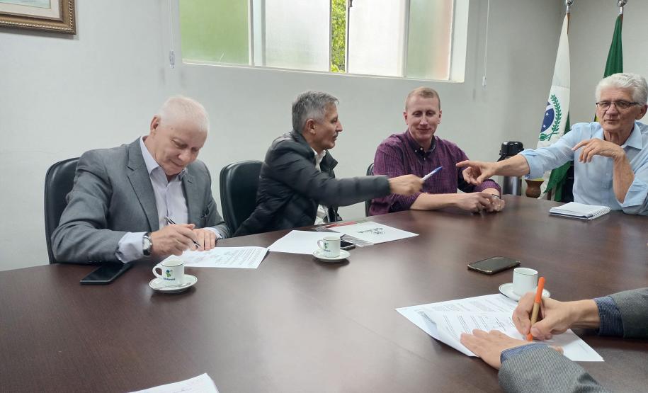 Ceasa e Agência Araucária se unem para pesquisas em segurança alimentar