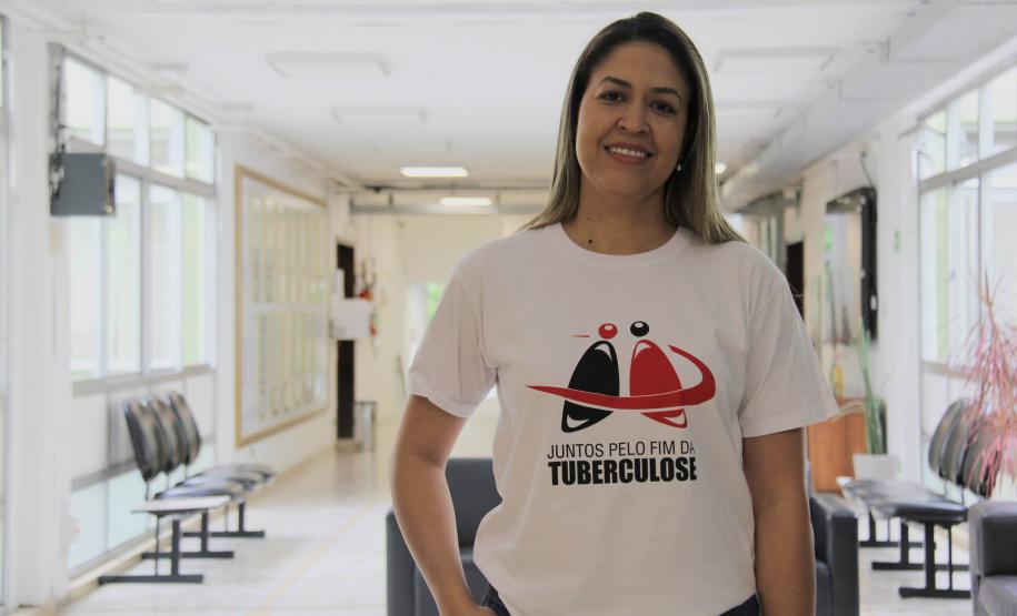 Enfermeira de olhar aguçado para o ser humano atua pelo fim da tuberculose no Paraná