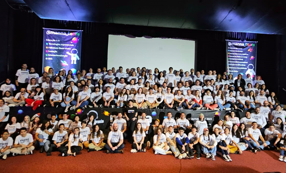 Ação de ciência e tecnologia no Museu Oscar Niemeyer atrai mais de 2 mil pessoas no feriado