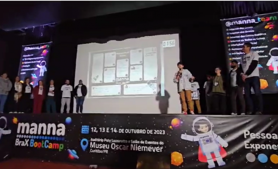 Ação de ciência e tecnologia no Museu Oscar Niemeyer atrai mais de 2 mil pessoas no feriado