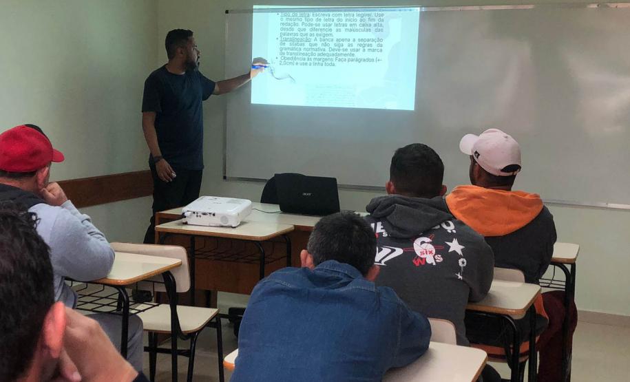 Pessoas privadas de liberdade participam de aulão preparatório para o Encceja 2023