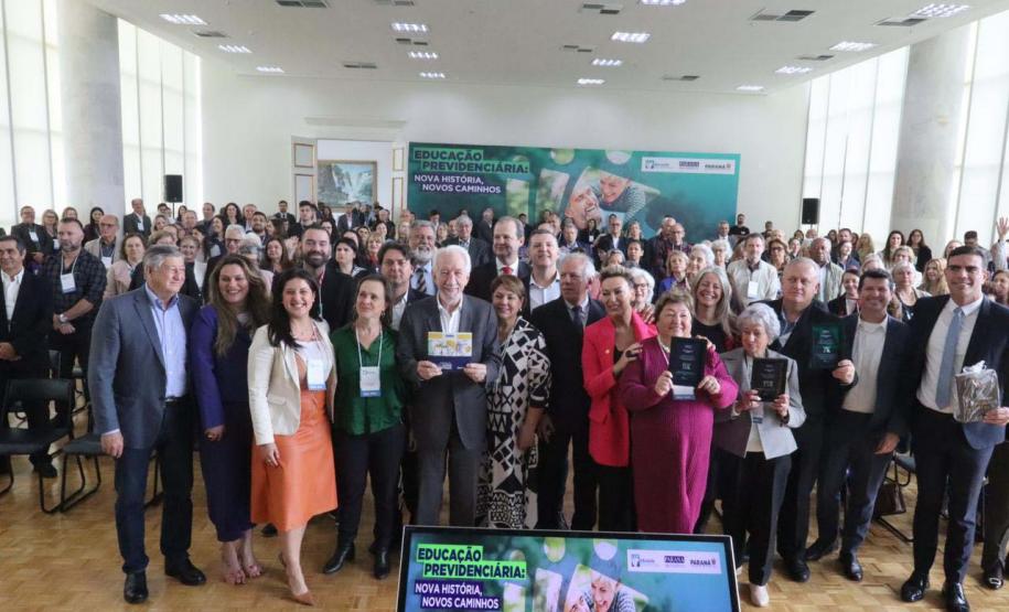 Estado lança Programa de Educação Previdenciária para servidores aposentados