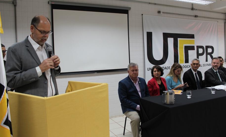 UTFPR inaugura blocos para engenharia em Londrina