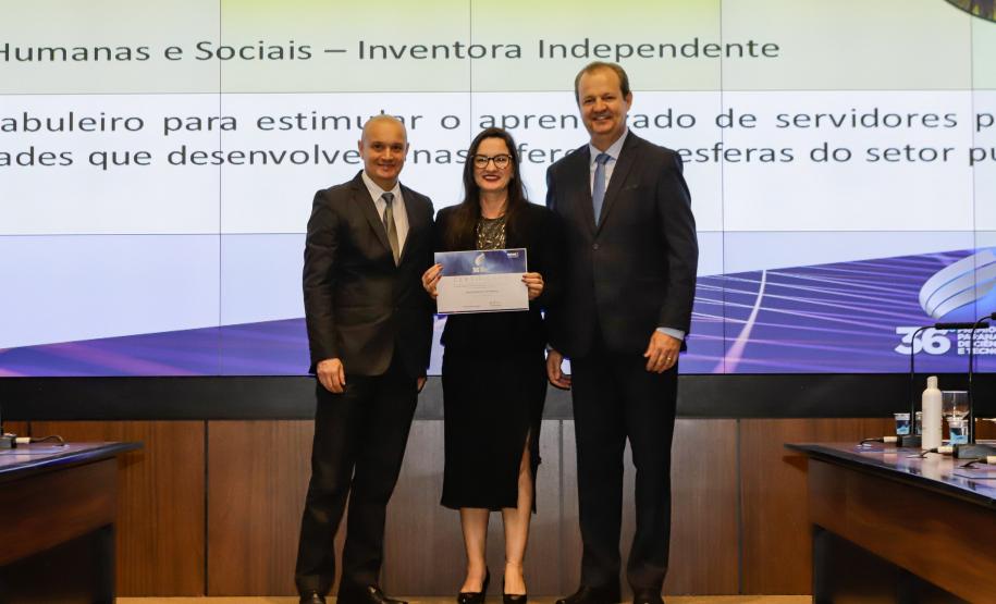 Estado entrega prêmio que reconhece e estimula a produção científica do Paraná