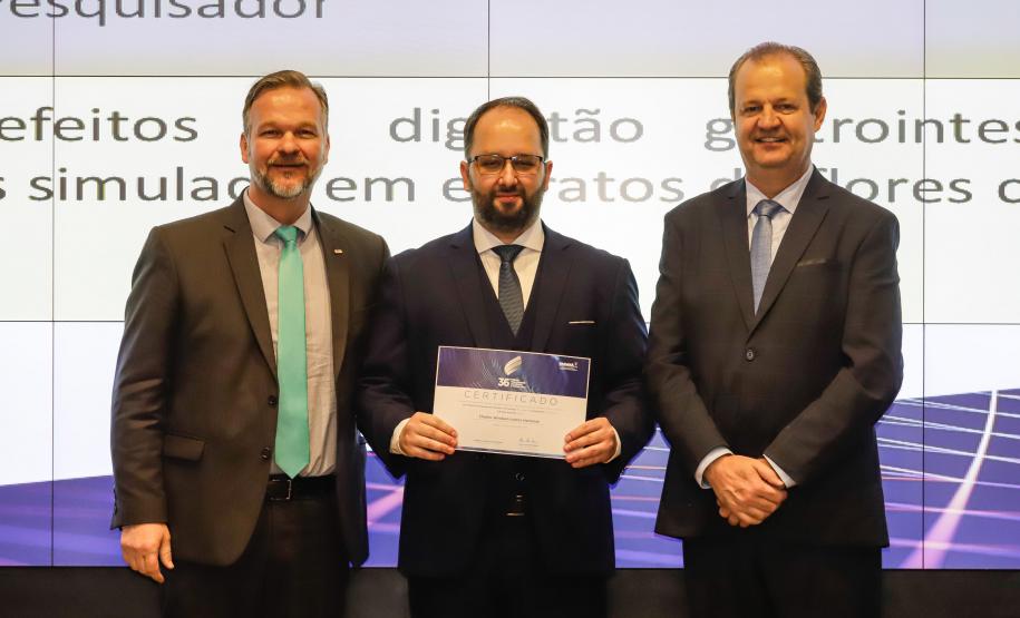 Estado entrega prêmio que reconhece e estimula a produção científica do Paraná