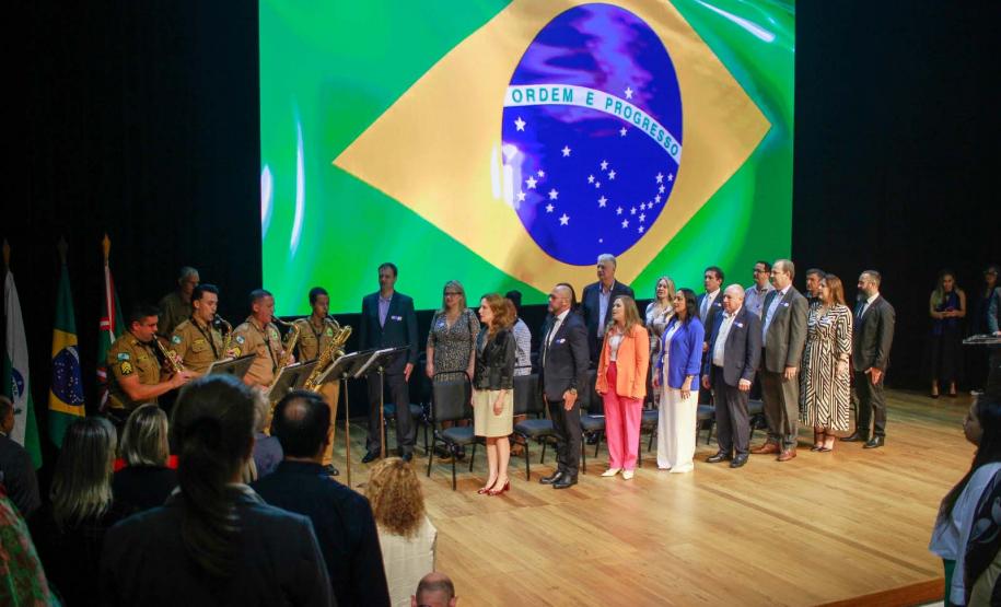 Congresso da CGE reúne 800 pessoas em Curitiba e reforça combate à corrupção