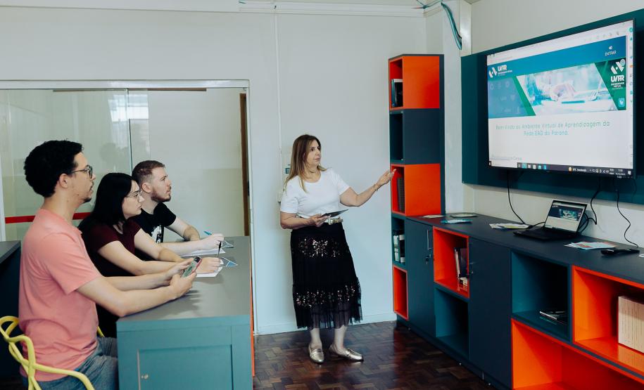 Universidade Virtual leva graduação e especializações a milhares de paranaenses