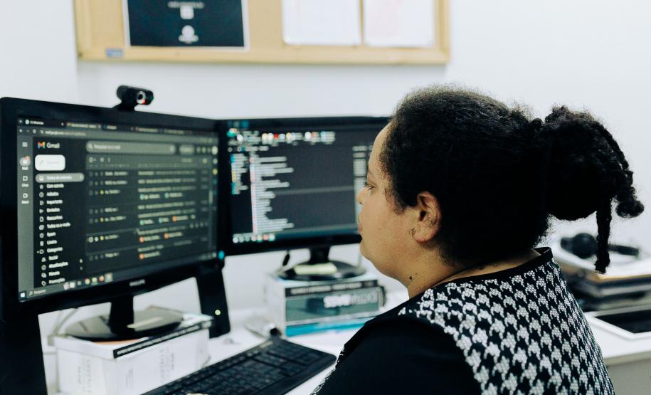 Universidade Virtual leva graduação e especializações a milhares de paranaenses