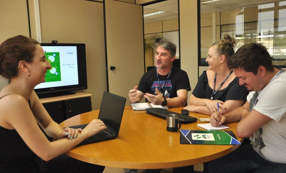 Universidade Virtual leva graduação e especializações a milhares de paranaenses