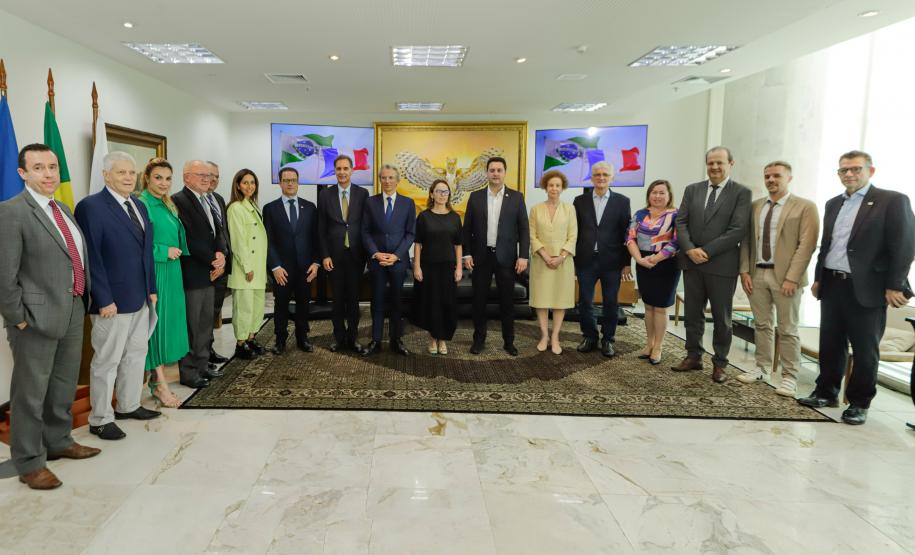 Governador e embaixador da França discutem novas parcerias em cultura e educação