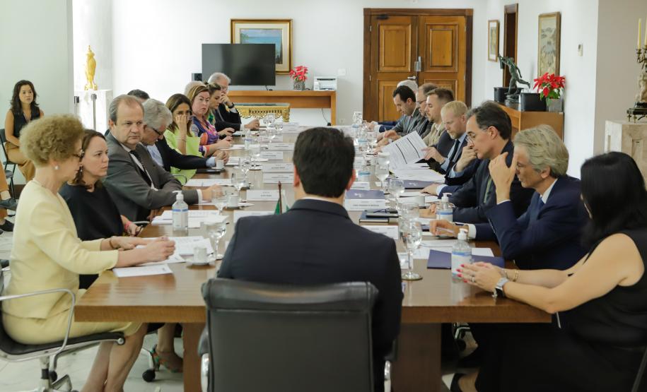 Governador e embaixador da França discutem novas parcerias em cultura e educação