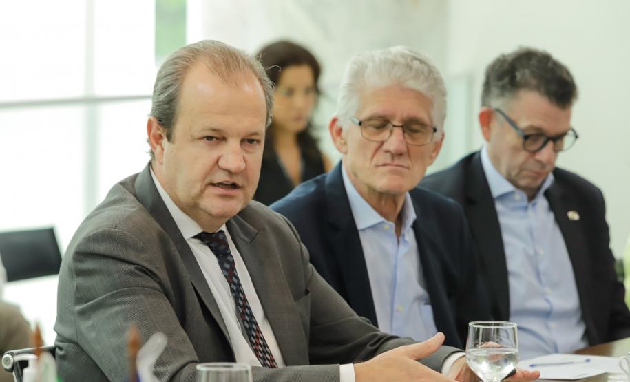 Governador e embaixador da França discutem novas parcerias em cultura e educação