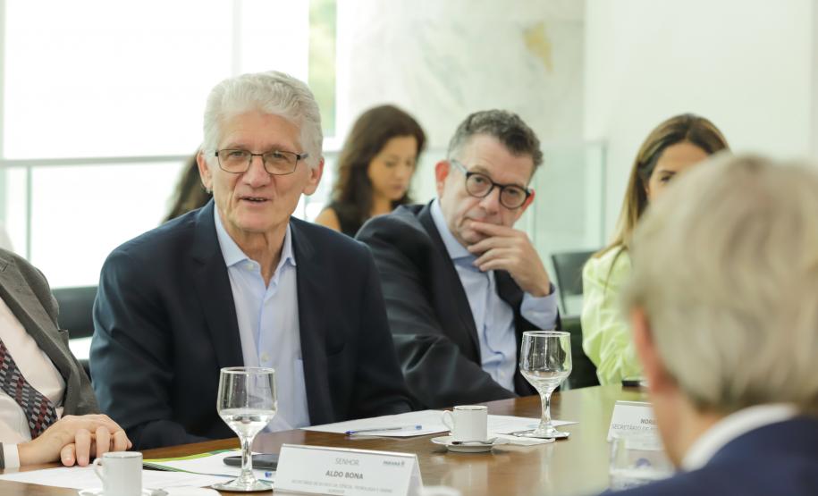 Governador e embaixador da França discutem novas parcerias em cultura e educação