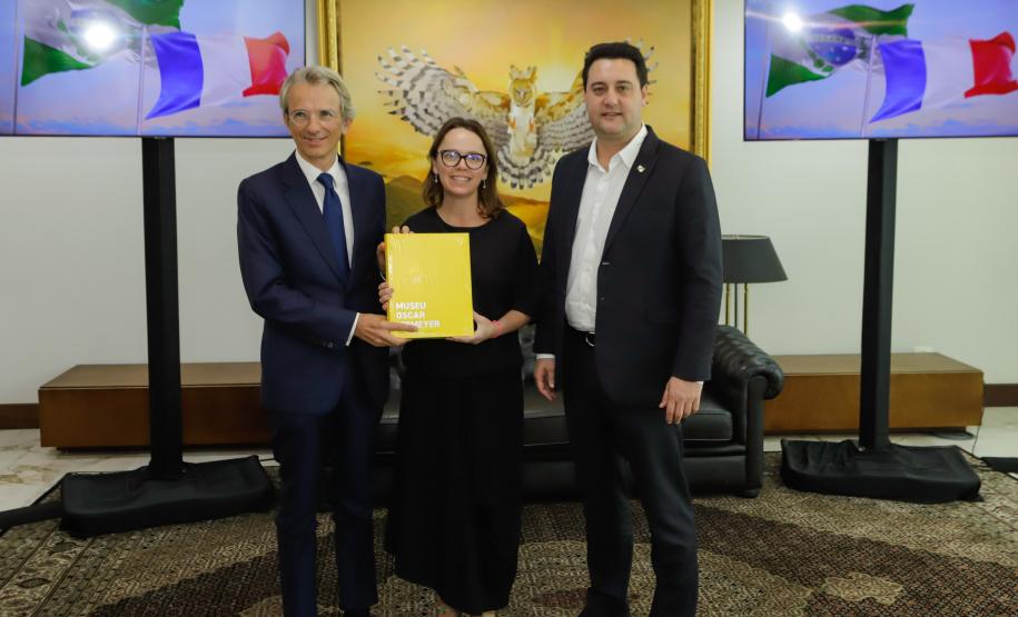 Governador e embaixador da França discutem novas parcerias em cultura e educação