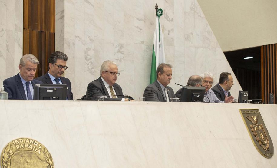 Tecpar recebe homenagem da Assembleia Legislativa pelos 45 anos como empresa pública