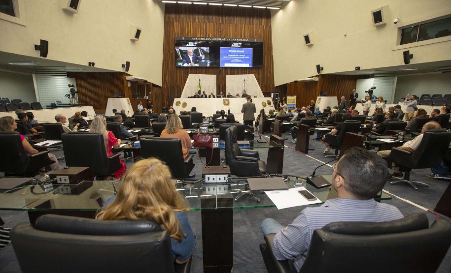 Tecpar recebe homenagem da Assembleia Legislativa pelos 45 anos como empresa pública
