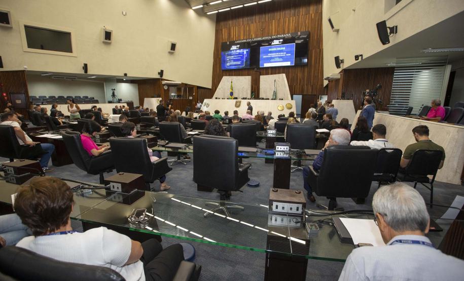 Tecpar recebe homenagem da Assembleia Legislativa pelos 45 anos como empresa pública