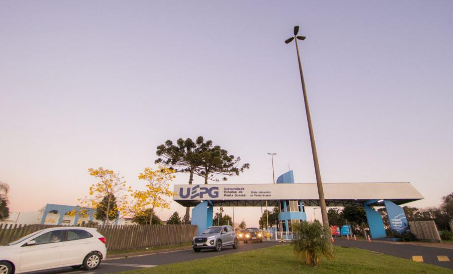 Estado firma parceria com a Índia para que universidades recebam supercomputadores