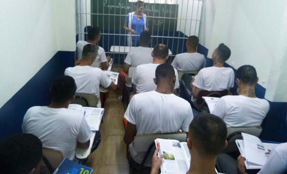 52 custodiados da região de Londrina conseguem aprovação no Vestibular 2024 da UEL