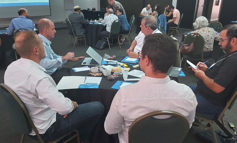 Governo e instituições discutem ações para impulsionar ambientes tecnológicos até 2030