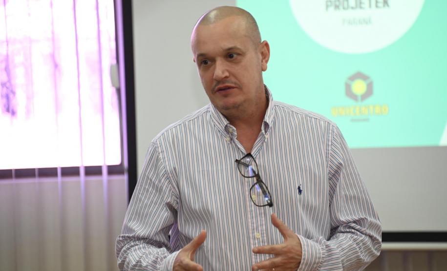 Estado promove encontro dos Escritórios Regionais de Engenharia das universidades