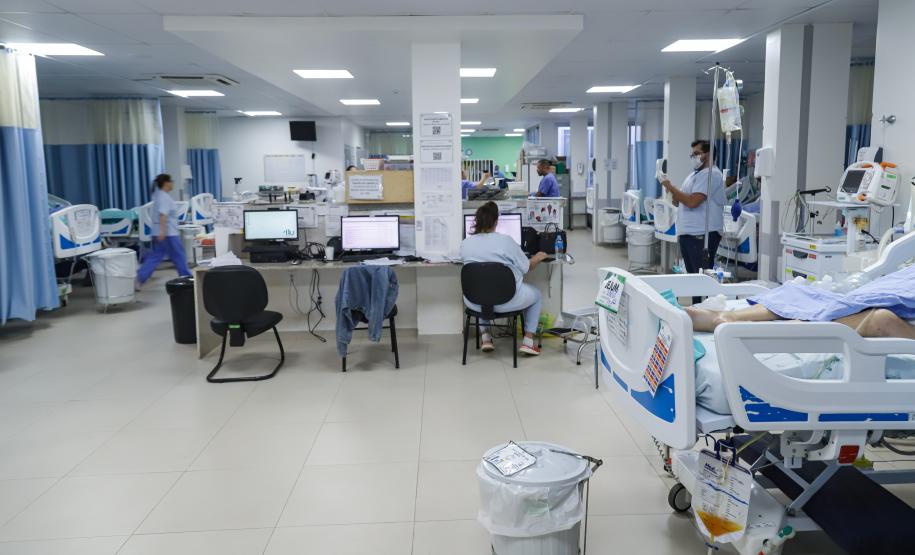 Com aumento de atendimentos, cirurgias e partos, HU da UEL bateu recordes em 2023