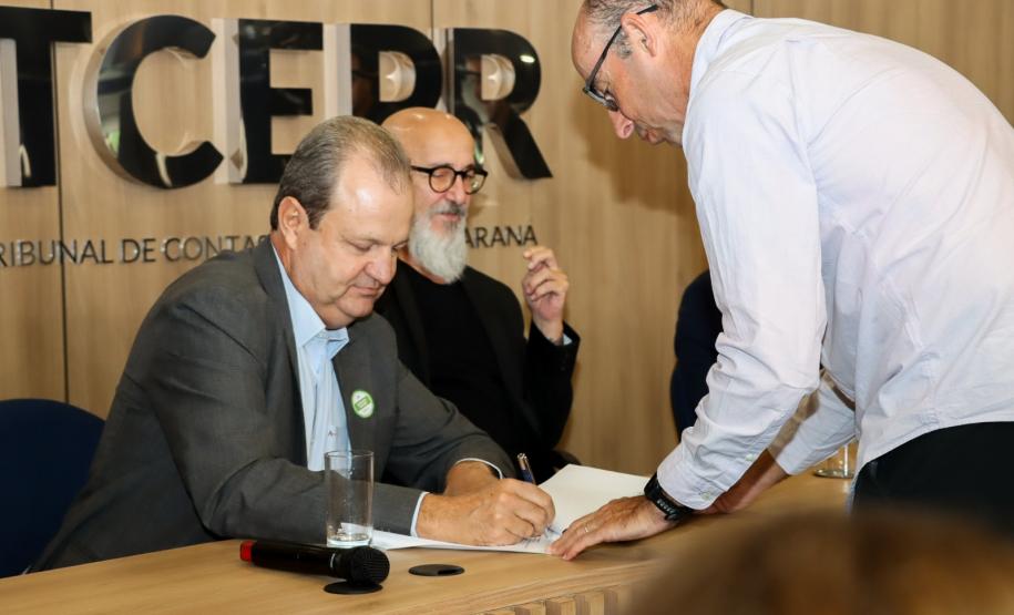 Universidades estaduais e TCE firmam parceria para projeto de extensão de fiscalização de obras