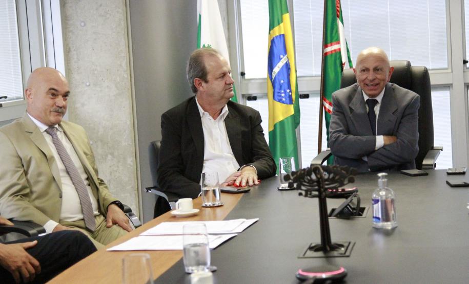 Estado e MPPR vão capacitar 700 universitários em transparência e controle social