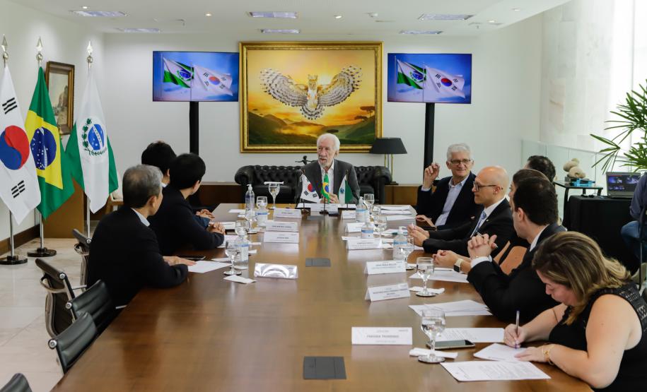 Piana recebe visita do novo embaixador da Ucrânia no Brasil e de cônsul da Coreia do Sul